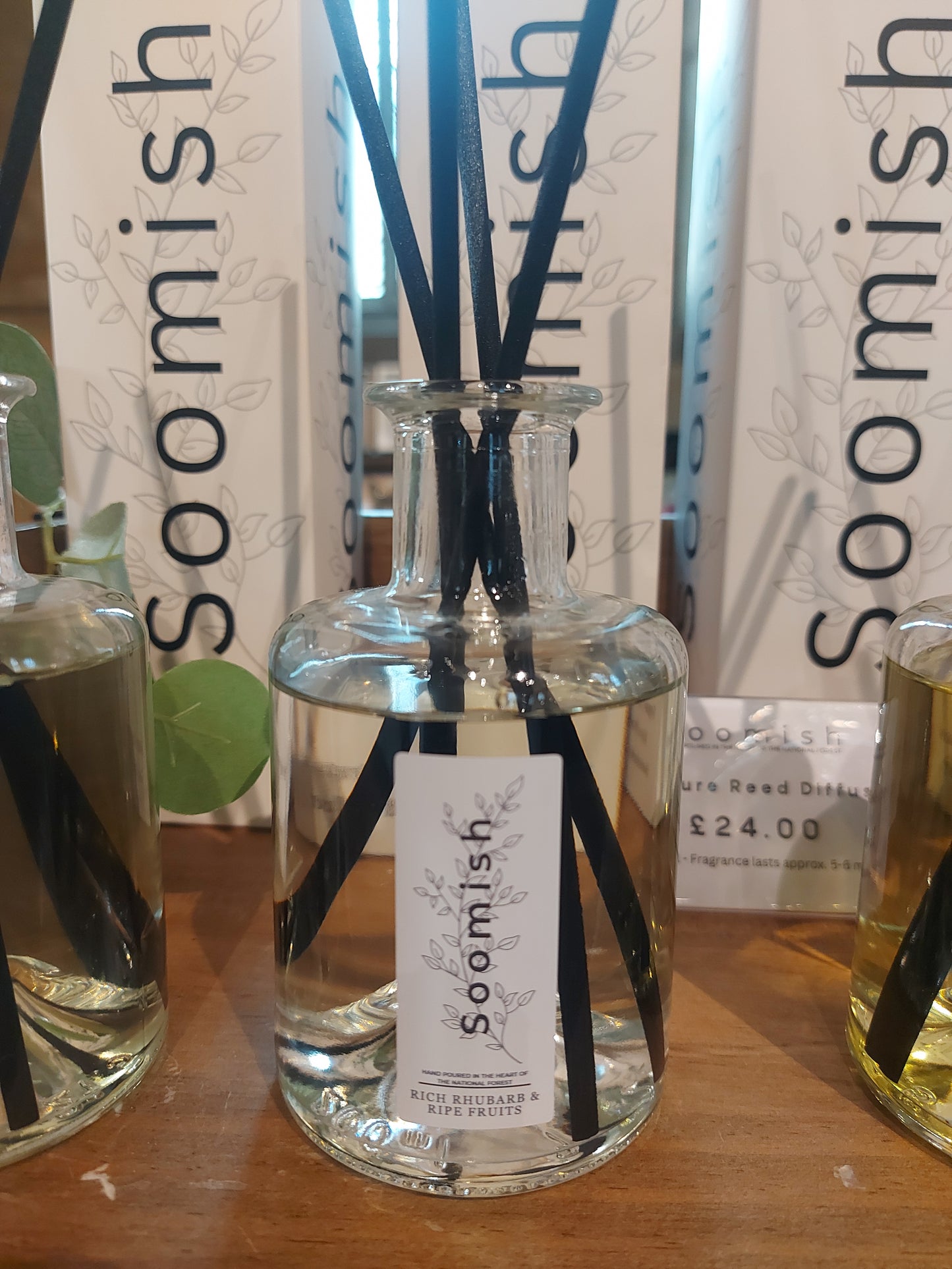 Rich Rhubarb & Ripe Fruits Signature Diffuser