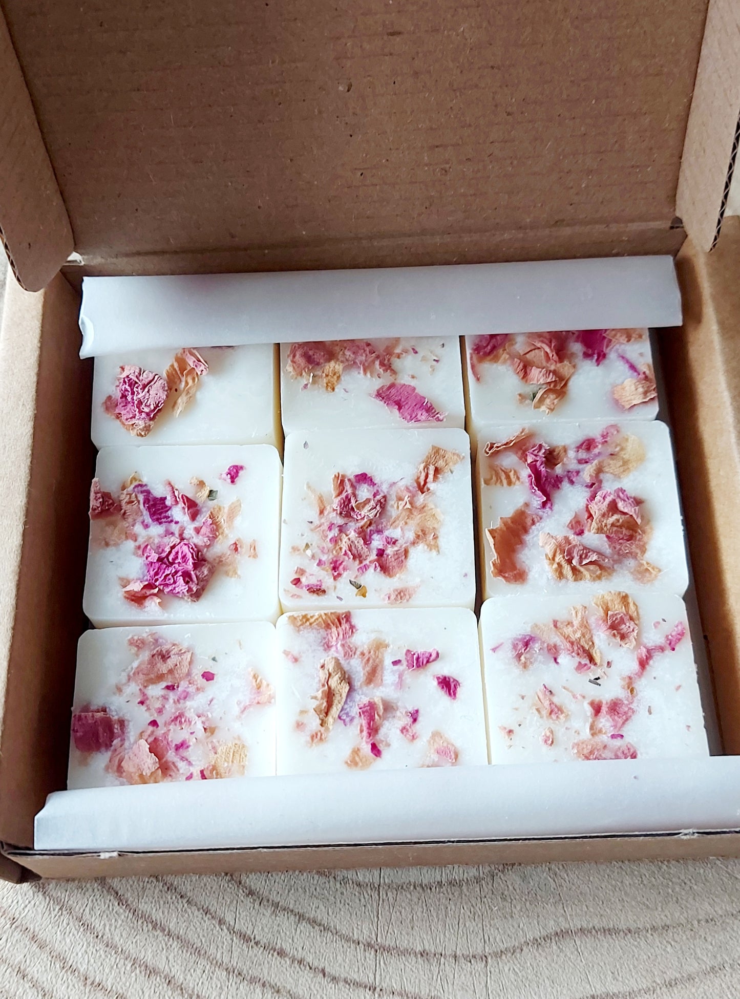 Peony & Lychee Botanical Wax Melts Gift Box - SUPER SECONDS FESTIVAL 2025