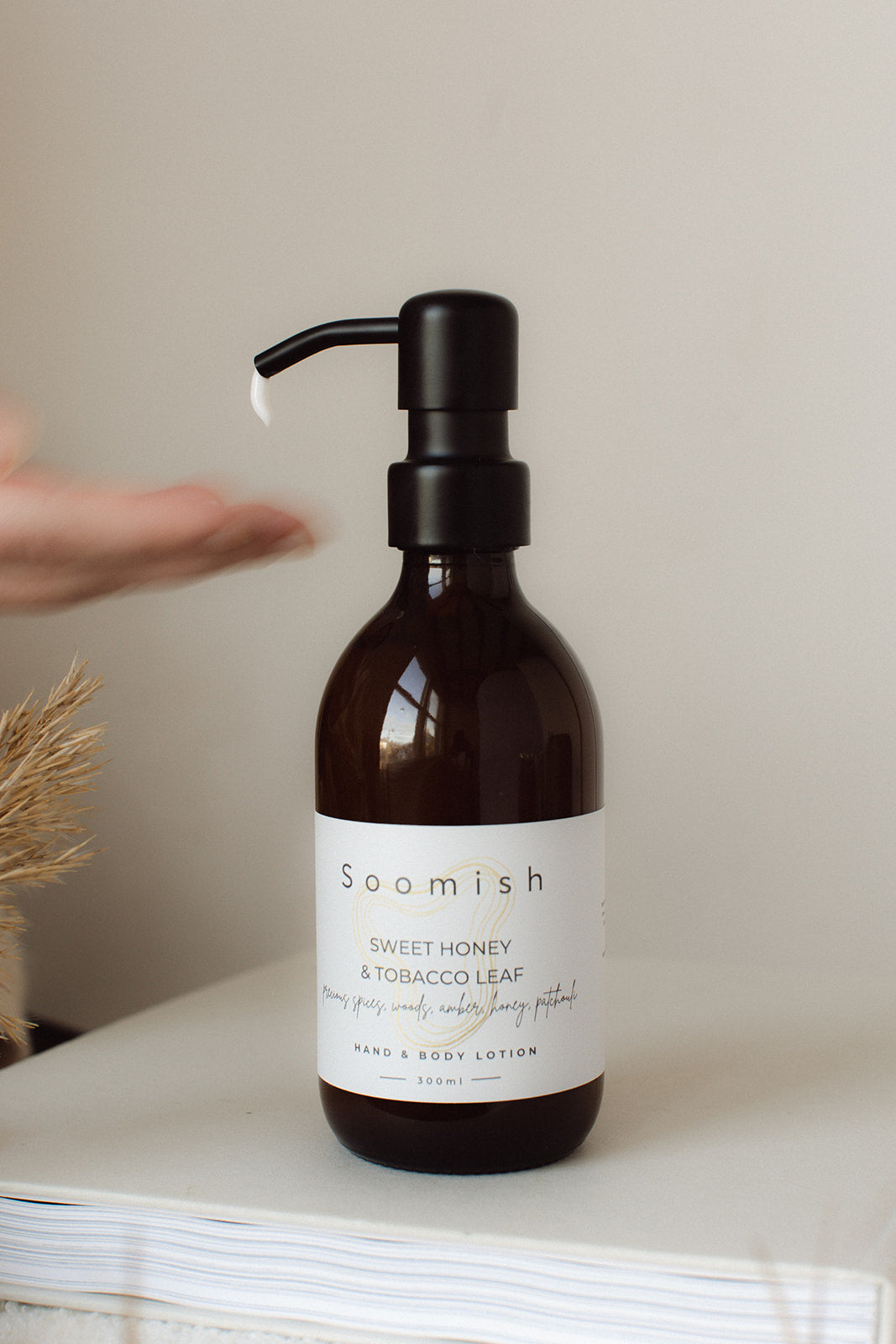 Sweet Honey & Tobacco Cleansing Hand & Body Wash 300ml